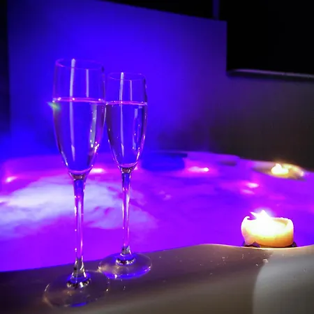 With Private Pool * Σπα