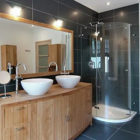 Attractive In With Swimming Pool